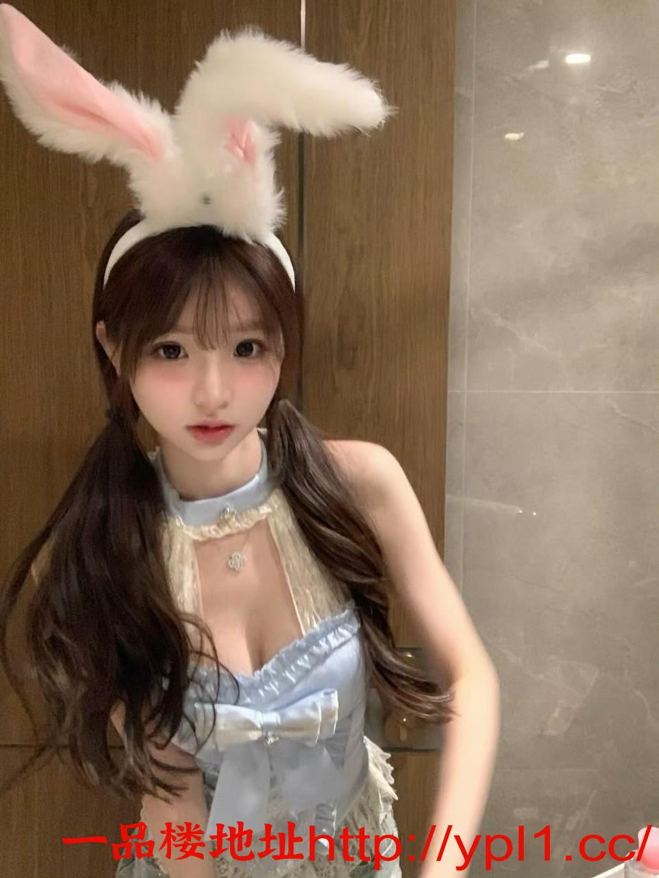 肥美鲍鱼小喷泉胸大美臂让你欲罢不能