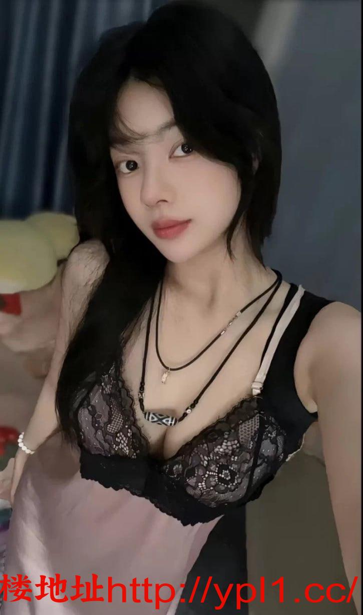 大洼D胸粉嫩小妖精会喷水