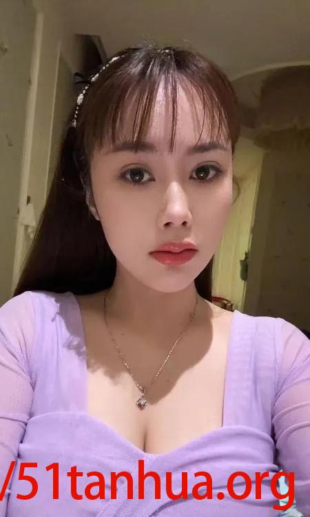 青岛丰满良家少妇