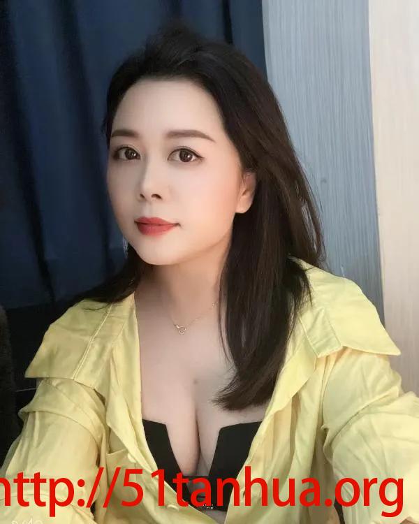 义乌包子奶少妇