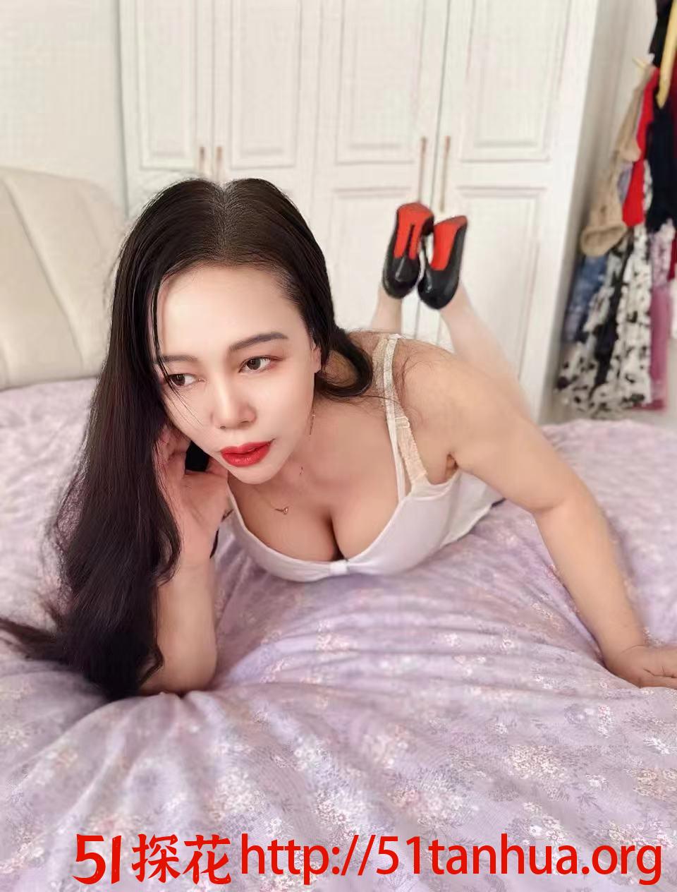 大奶的土著阿姨